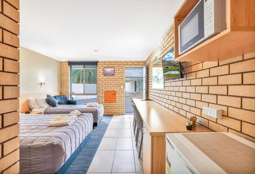 Номер Стандарт, Stagecoach Inn Motel