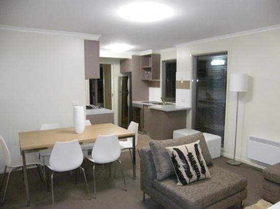 침실 2개 아파트, Ultima Apartments