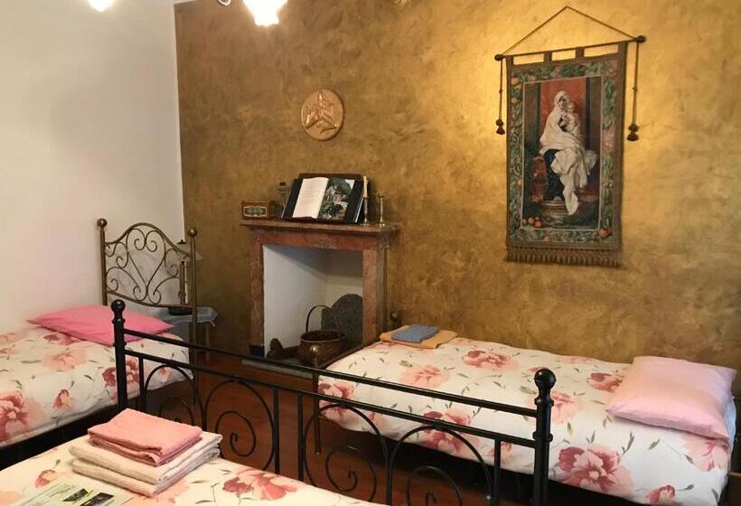 Семейный Номер, B&b I Lamponi