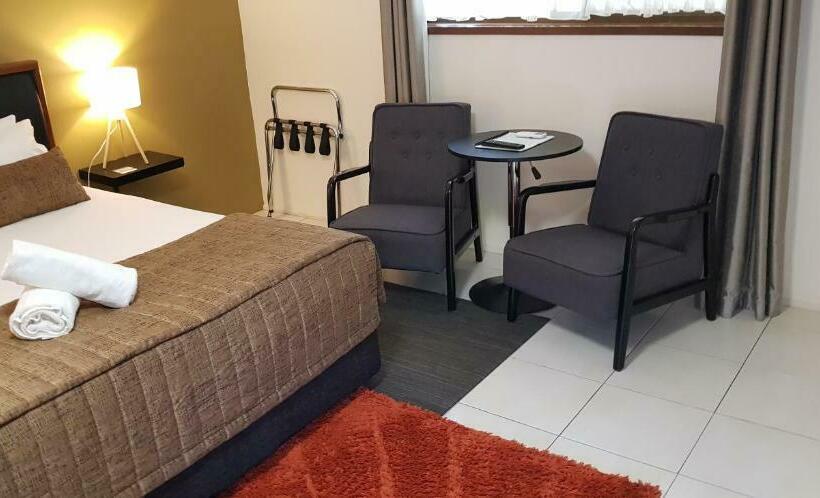 스탠다드 룸 킹사이즈 침대, Gold Coast Airport Motel   Only 300 Meters To Airport Terminal