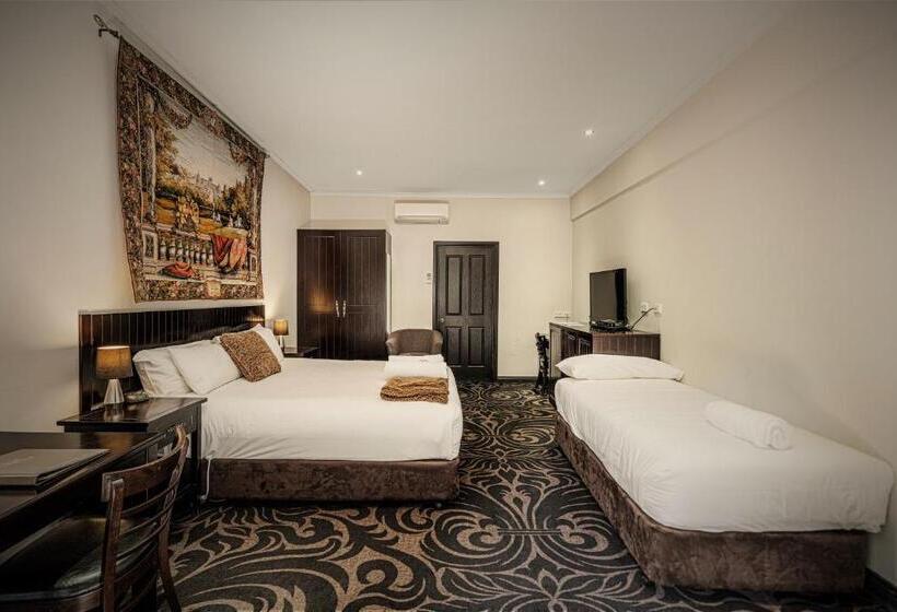 스위트 킹사이즈 침대, Kryal Castle Ballarat