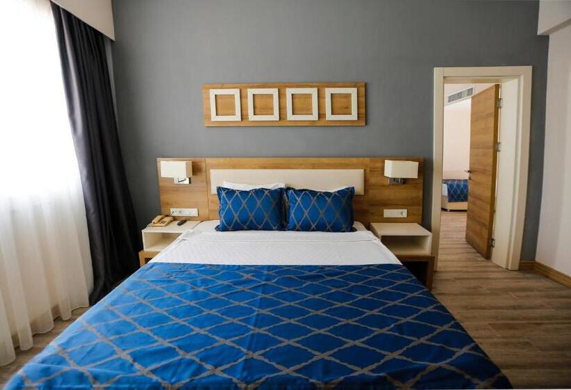 Семейный Номер Вид на Море, Fortezza Beach Resort