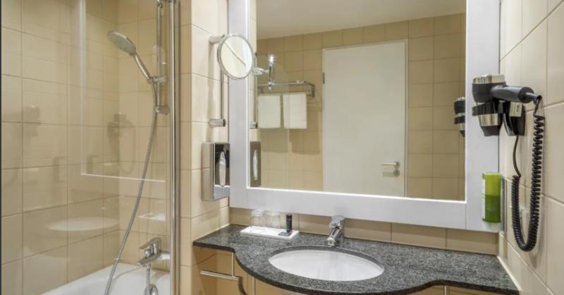Номер Стандарт, Frankfurt Messe Affiliated By Melia
