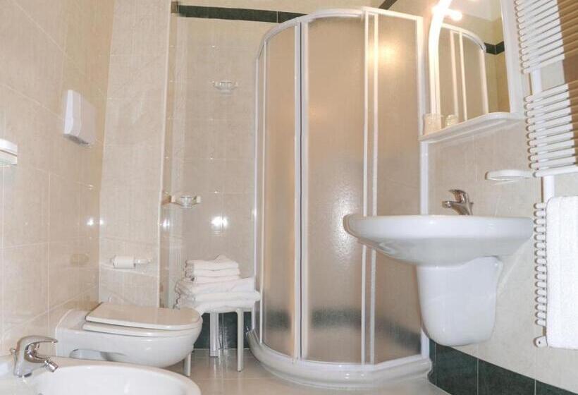 Номер Стандарт, Albergo Casa Del Pellegrino