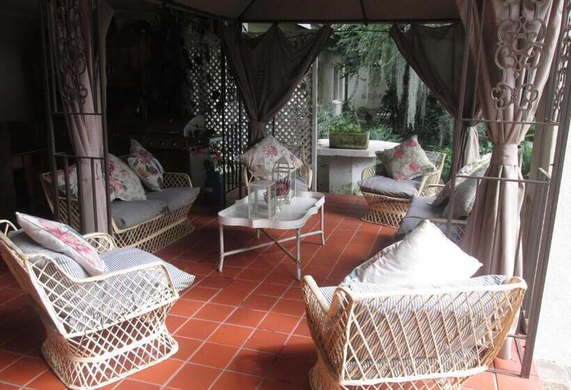 غرفة ديلوكس مطلّة علي الحديقة, Almar View Guest House