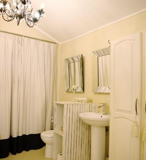 غرفة عائلية مطلّة علي الحديقة, Almar View Guest House
