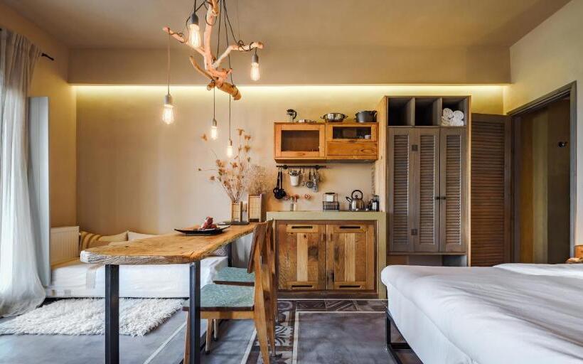 Полулюкс, Mazaraki Guesthouse