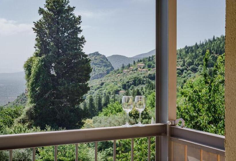 Полулюкс с Балконом, Mazaraki Guesthouse