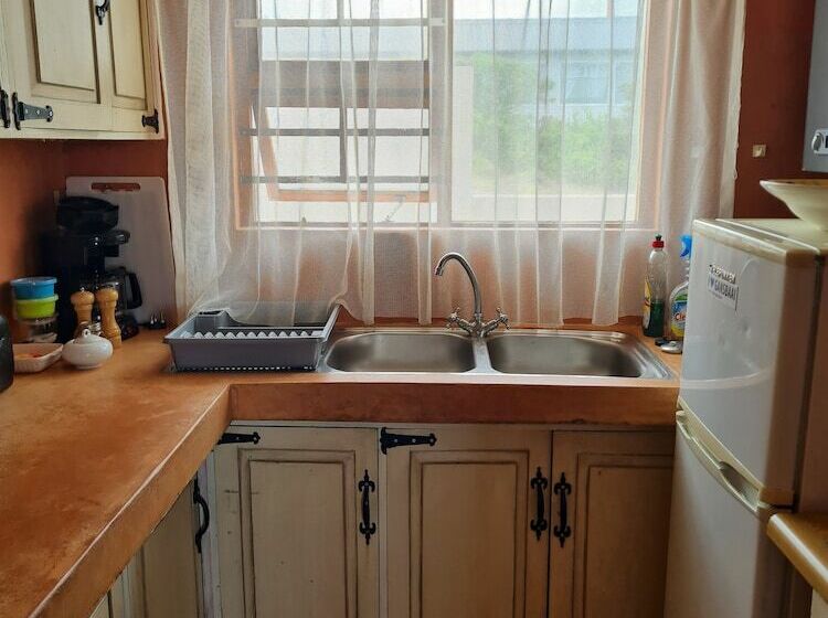 Семейные Апартаменты 3 Спальни, Walkerbay Accommodation