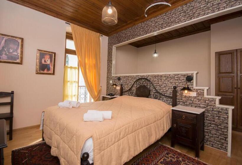 Номер Стандарт Трехместный, Kazas Luxury Apartments