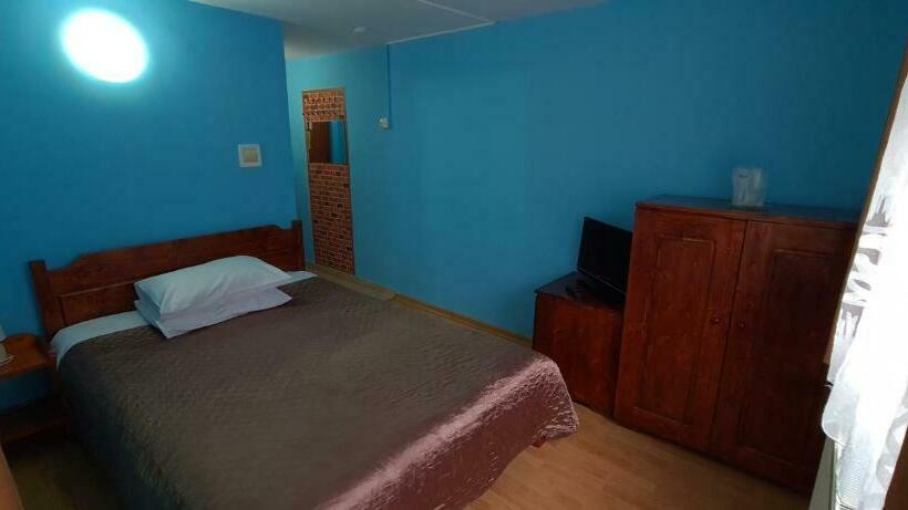 اتاق استاندارد با بالکن, Pensiunea Aurora  Hostel Voineasa