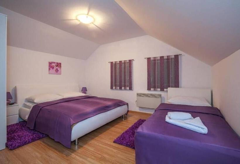 اتاق استاندارد سه نفره, Guest House Slavica