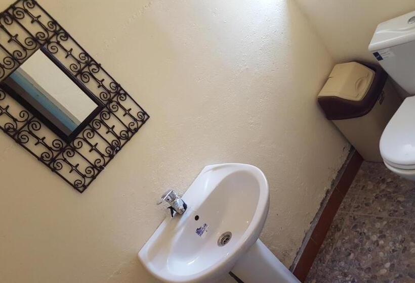 Номер Стандарт, Auberge Ibrahim