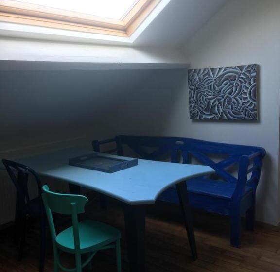 غرفة قياسية ثلاثية, B&b Le Moulin De Fernelmont