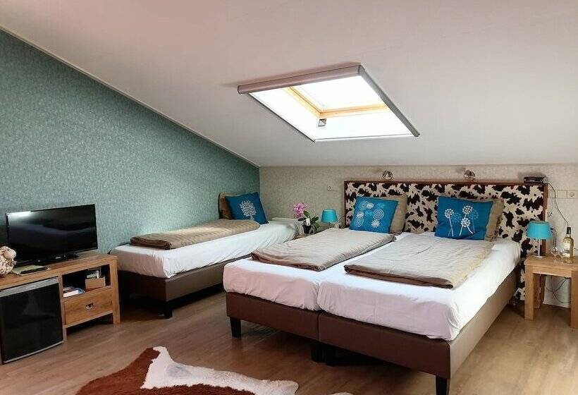 家庭间, Boerderij Hazenveld