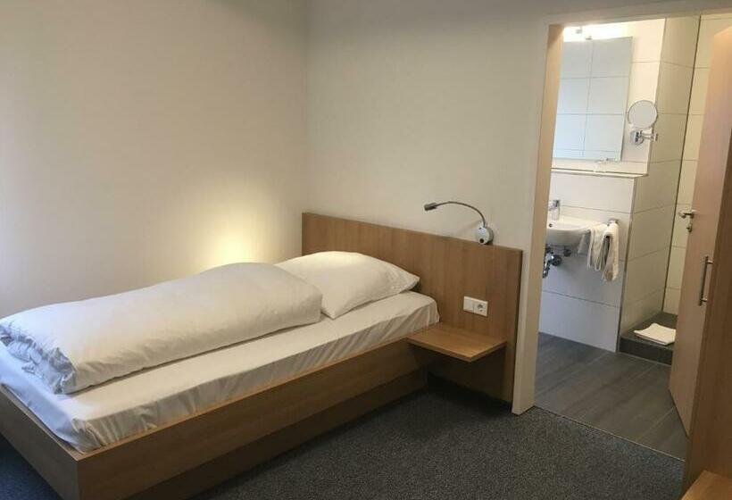 Номер Стандарт Индивидуальный, Landhotel Gasthof Am Berg