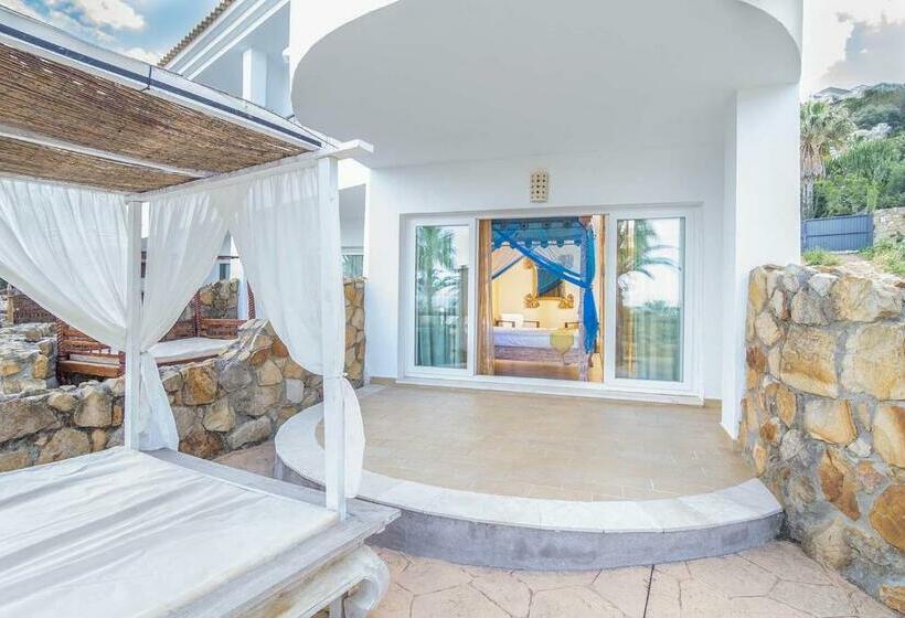 سوئیت جونیور با چشم‌انداز باغ, El Cortijo De Zahara By Qhotels