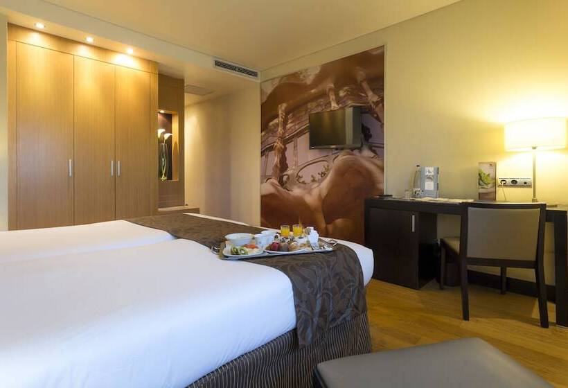 Номер Стандарт, Eurostars Monumental