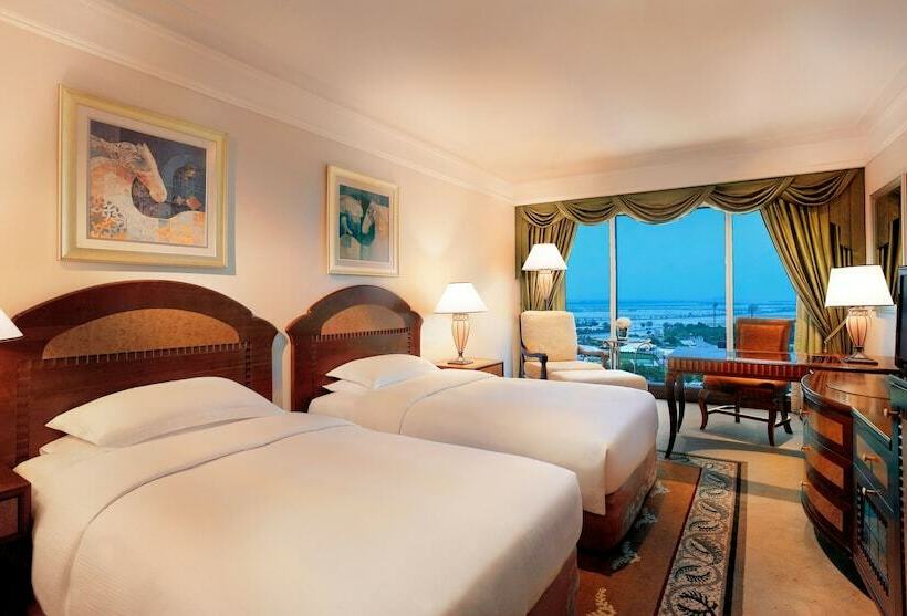 Номер Клуб, Grand Hyatt Dubai