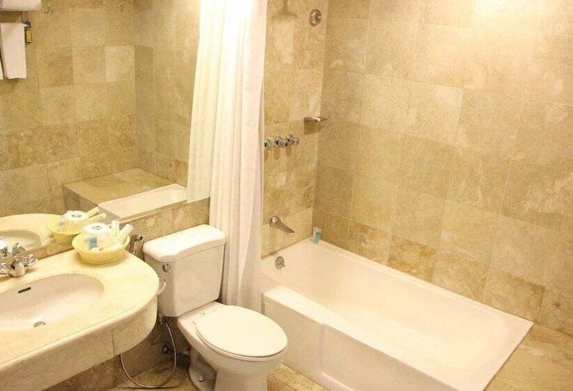 エクゼクティブルーム, Oxford Suites Makati