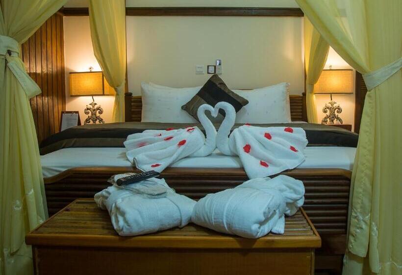 이그제큐티브 스위트, Maaha Beach Resort