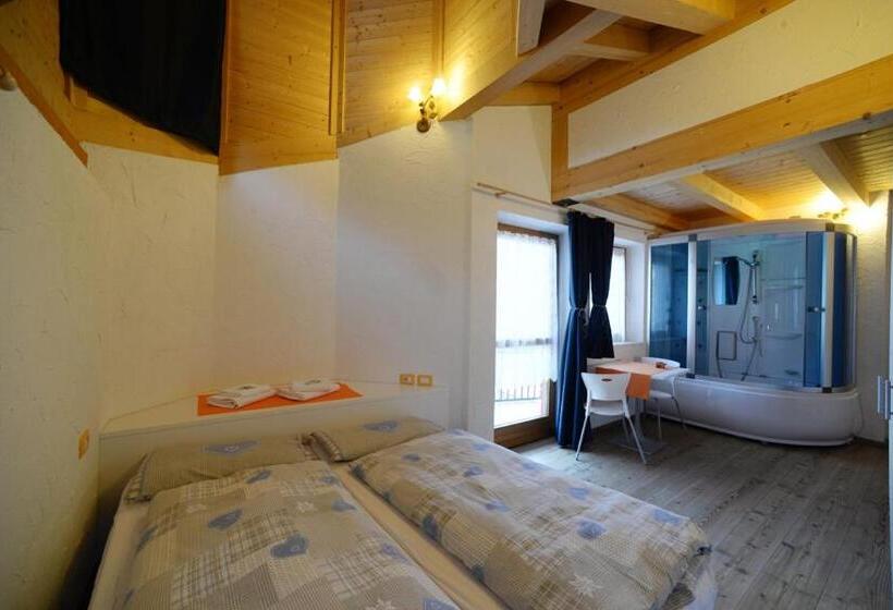 스탠다드 스튜디오, Residence Al Pescatore