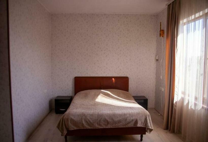 Семейный Номер, B&b Sunrise House Aygavan