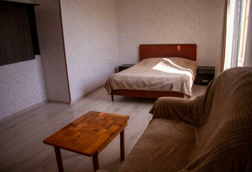 Семейный Номер, B&b Sunrise House Aygavan