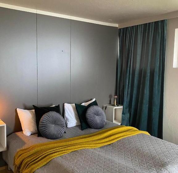 اتاق استاندارد سه تخته با سرویس بهداشتی مشترک, Guesthouse Stekkaból