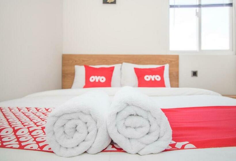 Номер Deluxe Кровать Кинг, Oyo 3307 Ayudia Guesthouse