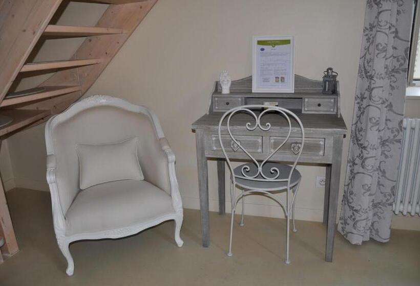 Семейный Номер Вид на Сад, B&b La Cerisaie