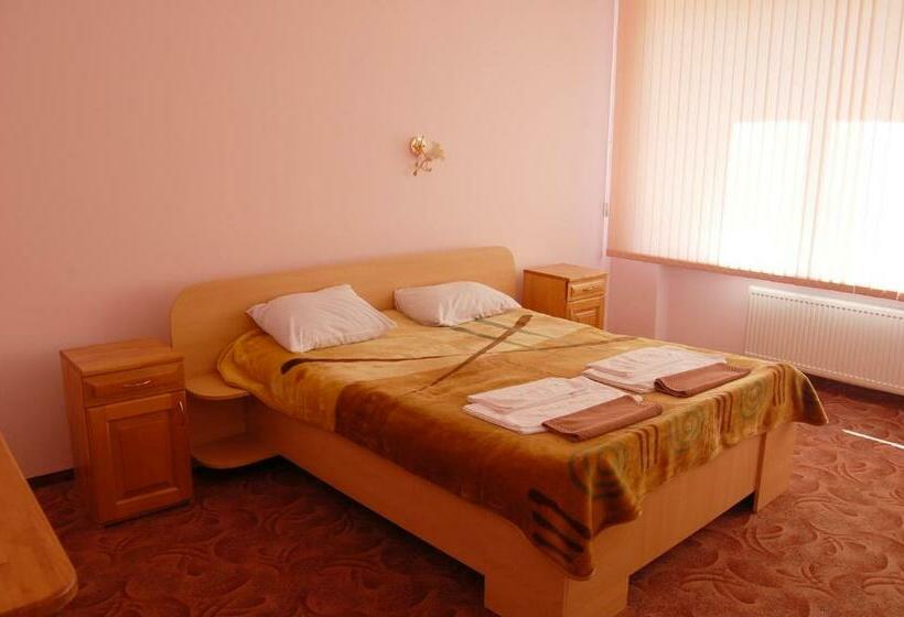 Апартаменты Семейные 1 Спальня, Girska Tysa Health Resort