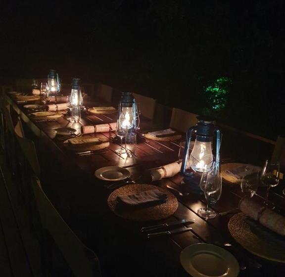 Семейный Номер, Kingfisher Creek Safari Lodge