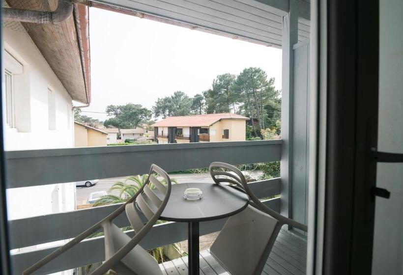 Comfort room with garden view, Du Cap