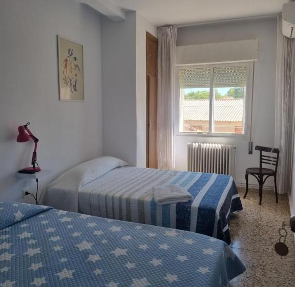 اتاق استاندارد با سرویس بهداشتی مشترک, Casa Mara
