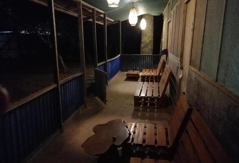 Номер Стандарт Трехместный, Don Jaime   Hostel