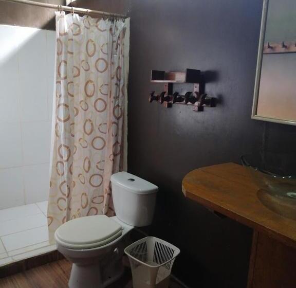 Кровать в Общей Комнате, Don Jaime   Hostel