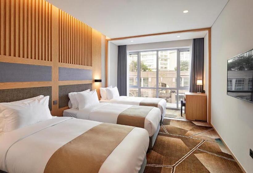 Номер Стандарт Трехместный, Staz Hotel Premier Dongtan