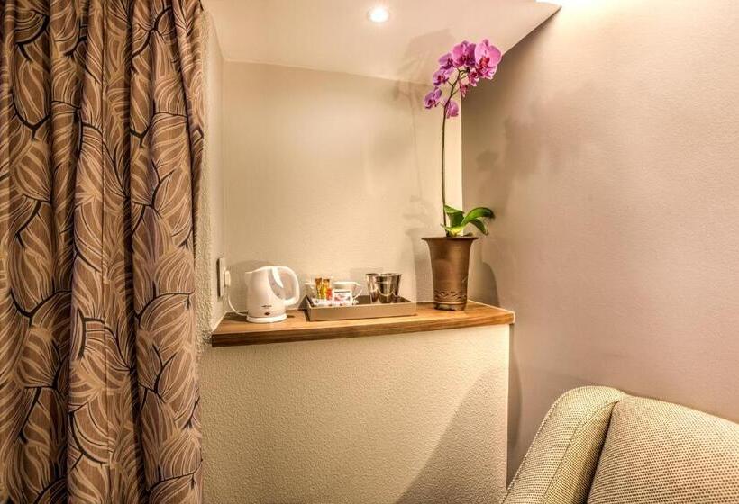 Номер Стандарт, City Lodge Hotel Bloemfontein