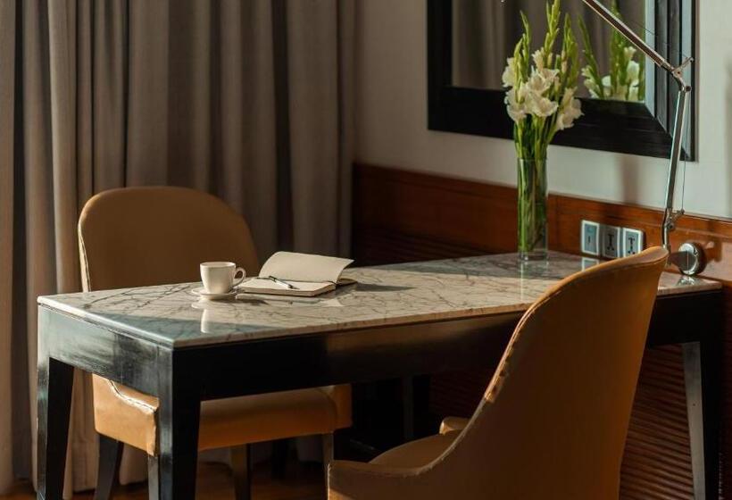 اتاق کلاسیک با تخت دونفره, Intercontinental Marine Drive Mumbai, An Ihg