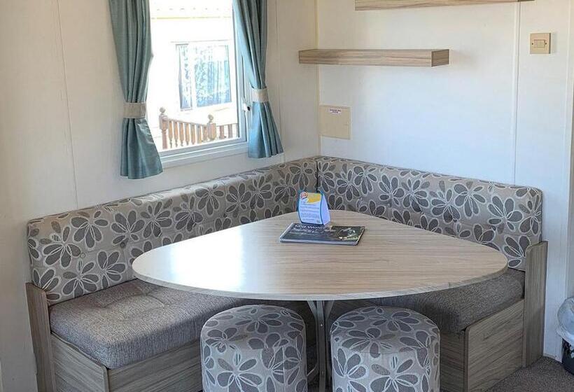 Мобильный Дом, Fishguard Holiday Park