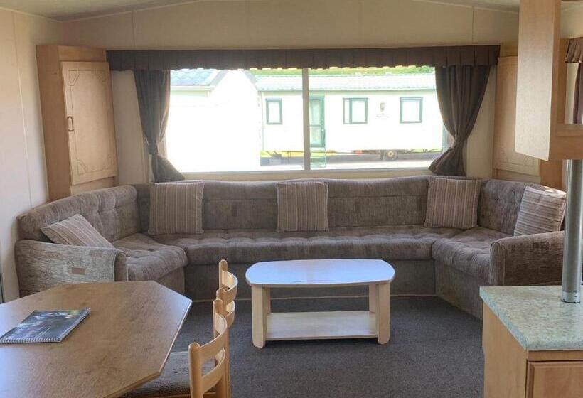 Дом 3 Спальни, Fishguard Holiday Park