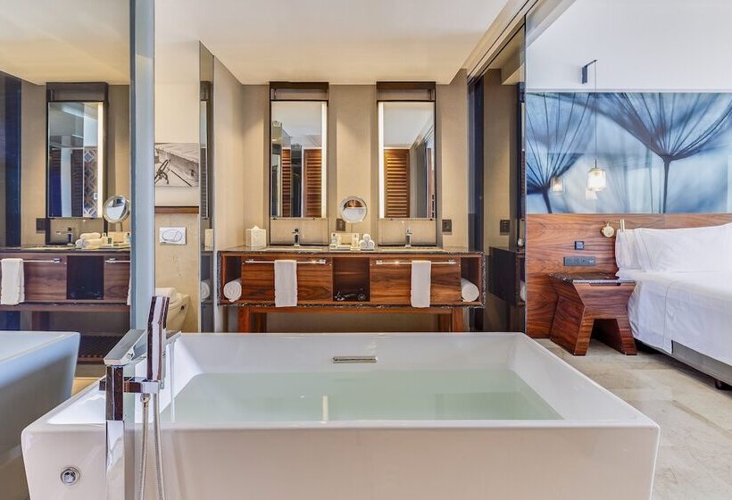 Suite, Live Aqua Beach Resort Cancun