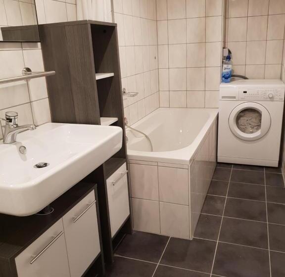 Апартаменты 3 Спальни, Gasthaus Zur Stadt Triberg