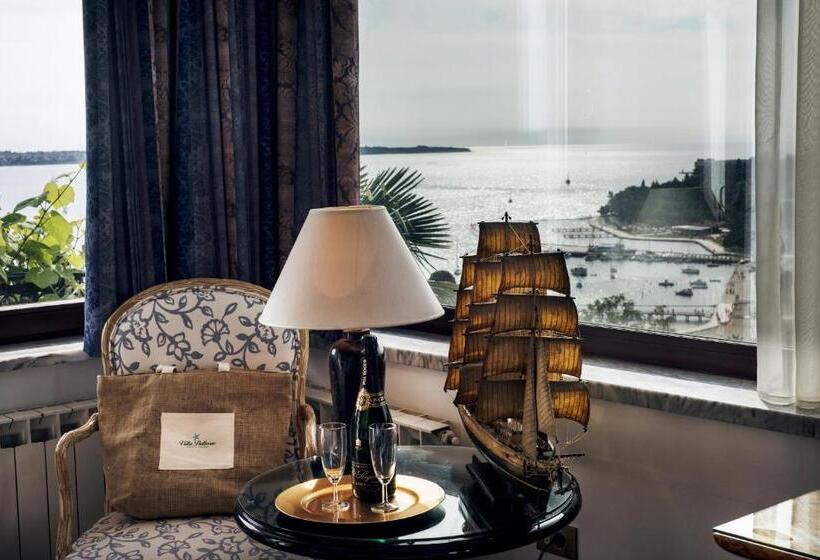 اتاق استاندارد با بالکن و چشم‌انداز دریا, Villa Bellevue Portoroz Portorose