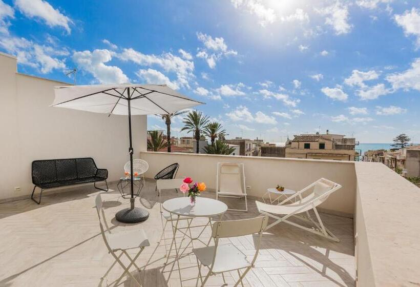 1 Bedroom Penthouse Apartment, Donnalucata Ospitalità Diffusa