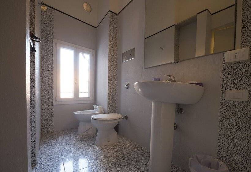 Habitació Triple Estàndard, Al Portico Guest House