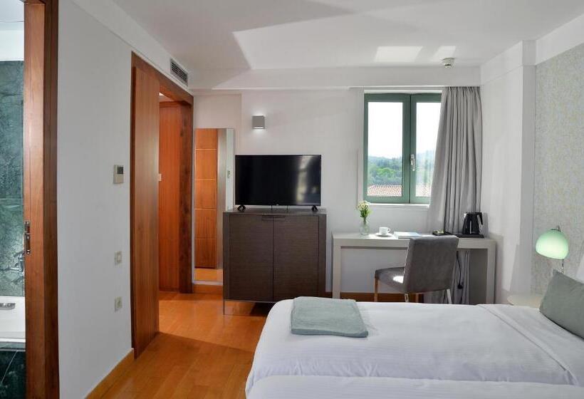 豪华房间, Athenaeum Eridanus Luxury