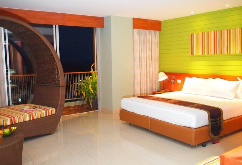 سوییت, Long Beach Chaam