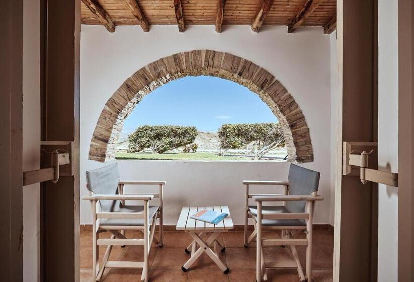 经济房, Naxos Magic Village